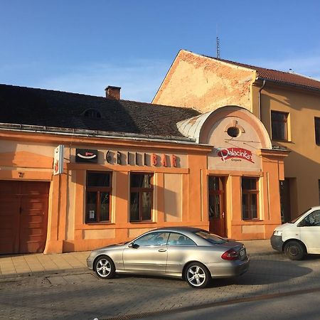 Grillbar Penzion & Restaurant Spišská Nová Ves Εξωτερικό φωτογραφία