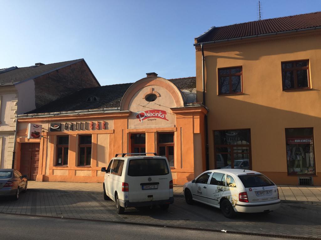 Grillbar Penzion & Restaurant Spišská Nová Ves Εξωτερικό φωτογραφία