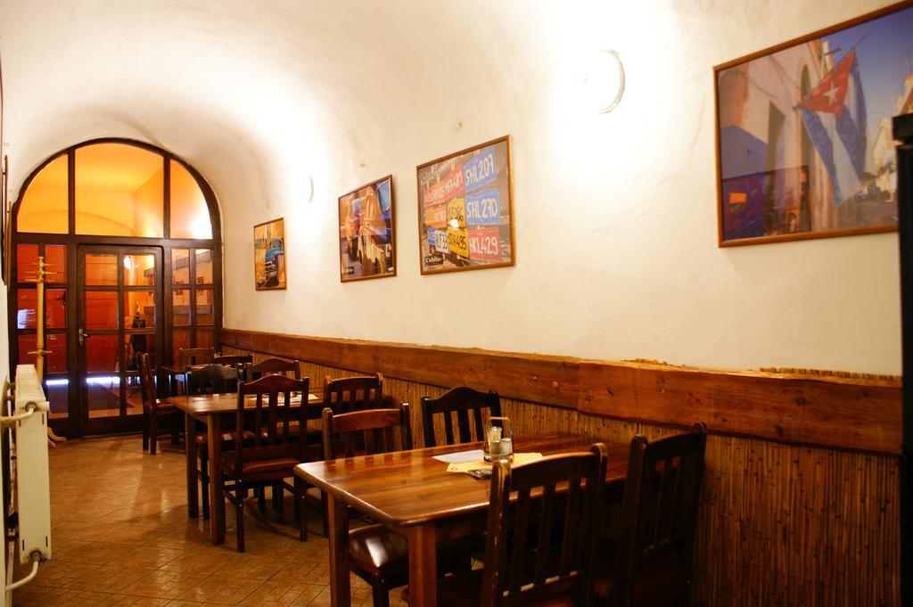 Grillbar Penzion & Restaurant Spišská Nová Ves Εξωτερικό φωτογραφία