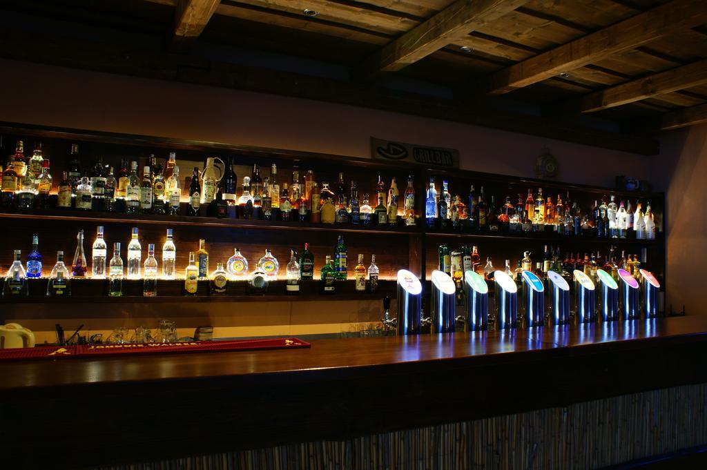 Grillbar Penzion & Restaurant Spišská Nová Ves Εξωτερικό φωτογραφία